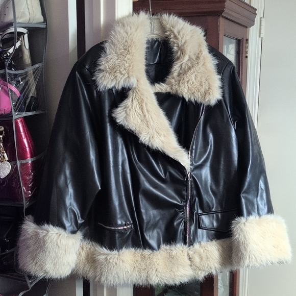 Women's Black and Cream Fur-Trimmed Jacket - Picture 4 of 6